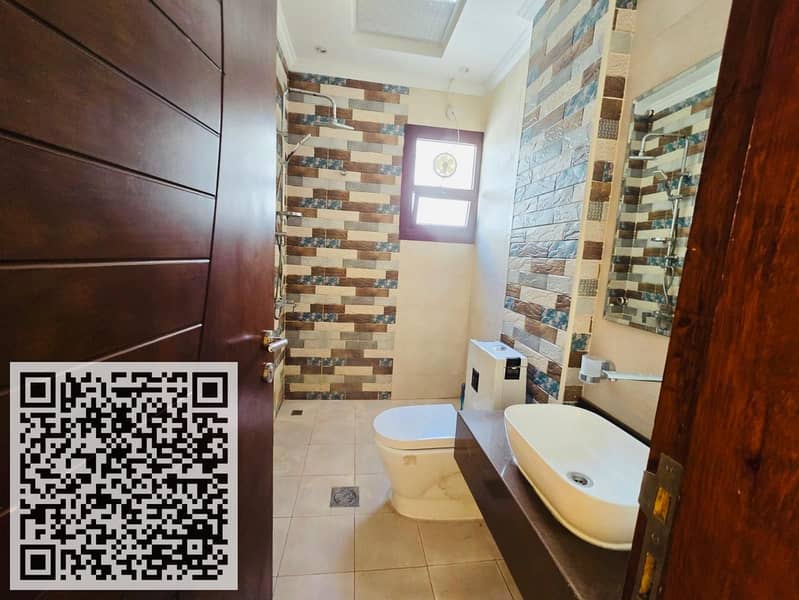 14 fd3a071e-7c11-40fd-aeca-84dd822a9e7d. jpg