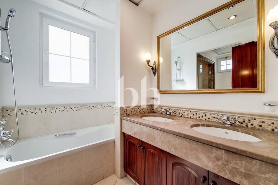 13 27 Main 20 Ensuite 0 Jpg