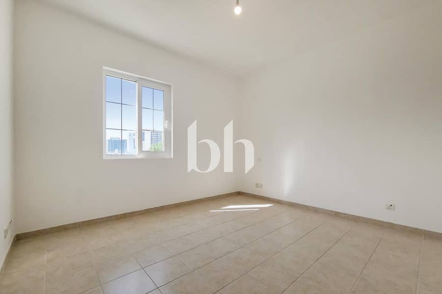 16 31 Bedroom 203 0 Jpg