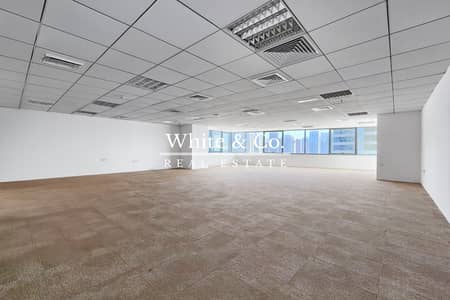 Office for Sale in Jumeirah Lake Towers (JLT), Dubai - Vacant | Open-Plan Layout | Bright Office