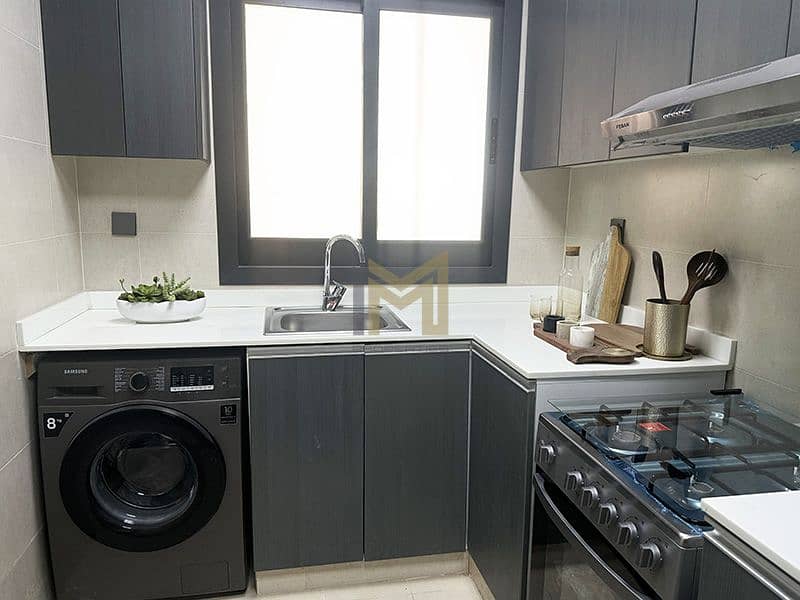 6 Interior-Kitchen. jpg