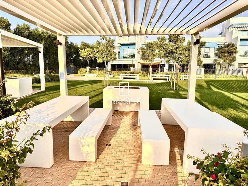 位于大马士革湖住宅,圣托里尼别墅 4 卧室的联排别墅 160000 AED - 16217637 位于大马士革湖住宅,圣托里尼别墅 4 卧室的联排别墅 160000 AED - 16217637