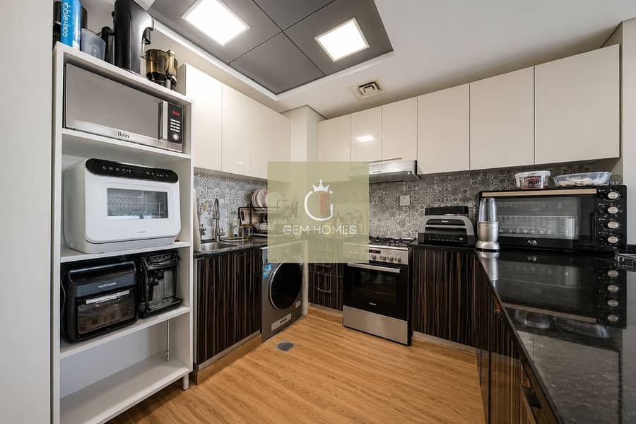 2 Kitchen 1. png