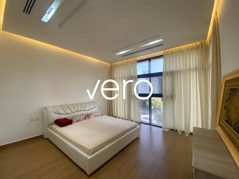20 Photo 20