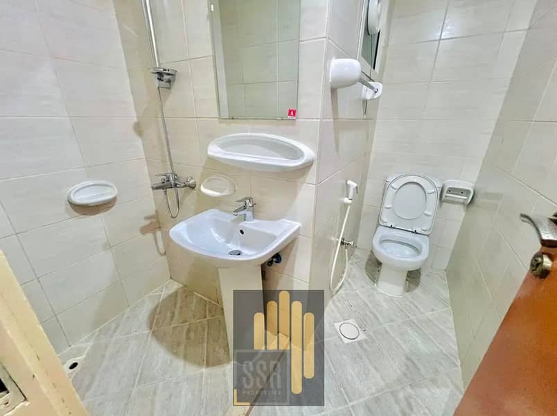 8 sahara plaza. jpg