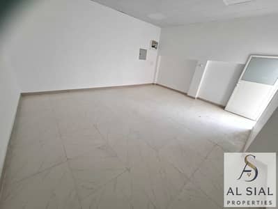 3 Slaapkamers Villa te Huur in Al Qadisiya, Sharjah - 20260421_173436. jpg 3 Slaapkamers Villa te Huur in Al Qadisiya, Sharjah - 20260421_173436. jpg