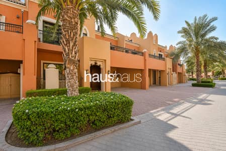 4 habitaciones Villa para en Venta en Dubai Sports City, Dubai - Villa en Dubai Sports City,Bloomingdale Villas, 4 dormitorios, 4200000 AED - 16047018 4 habitaciones Villa para en Venta en Dubai Sports City, Dubai - Villa en Dubai Sports City,Bloomingdale Villas, 4 dormitorios, 4200000 AED - 16047018