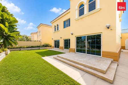 4 Schlafzimmer Villa zum zur Miete in Jumeirah Park, Dubai - Villa in Jumeirah Park，District 8, 4 schlafzimmer, 350000 AED - 16220114