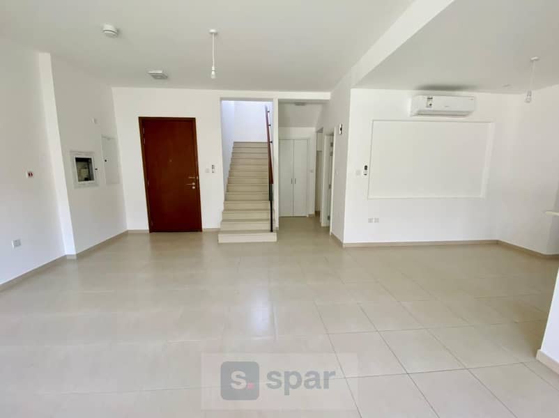 8 M Living Room. jpg. jpeg