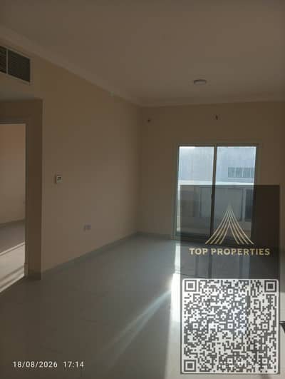 1 Slaapkamer Appartement te Huur in Al Jurf, Ajman - مخبز النور غرفة وصالة (4). jpeg 1 Slaapkamer Appartement te Huur in Al Jurf, Ajman - مخبز النور غرفة وصالة (4). jpeg