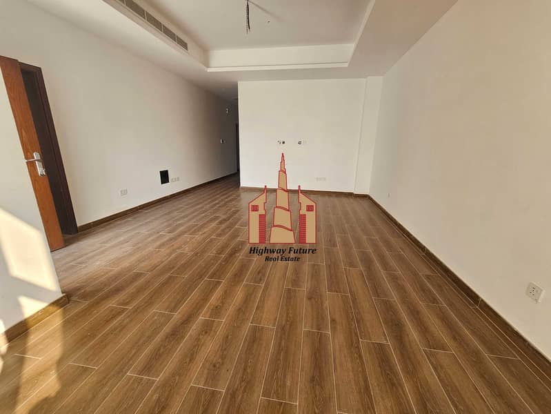 3 44330. jpg