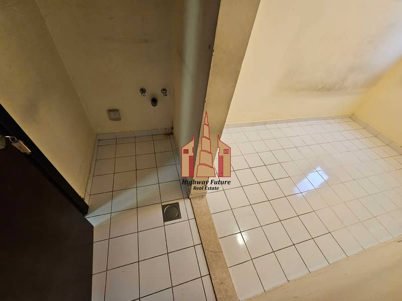 21 45590. jpg