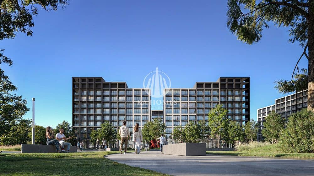 10 Jenna-Aljada-rear-facade-and-park-view. jpg