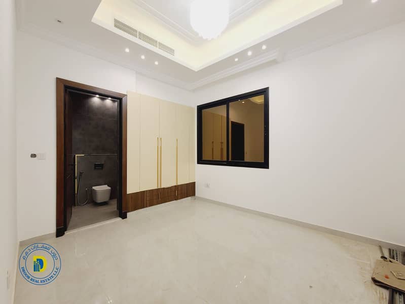 25 WhatsApp Image 2025-11-19 at 10.50. 30 AM. jpeg