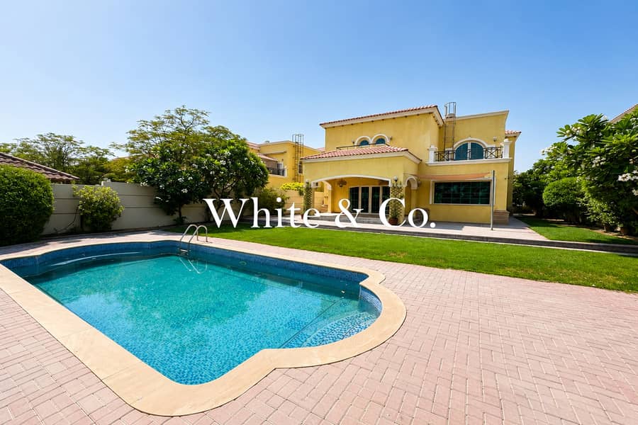 EXCLUSIVE | TURNKEY | 8206 SQFT | POOL EXCLUSIVE | TURNKEY | 8206 SQFT | POOL