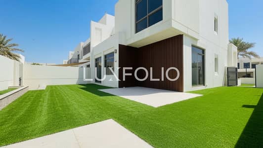 4 Bedroom Townhouse for Rent in Town Square, Dubai - Unfurnished | Landscaped | Close To Amenities