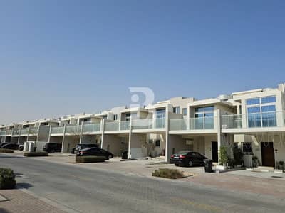 3 Slaapkamers Townhouse te Koop in DAMAC Hills 2 (Akoya by DAMAC), Dubai - Rijwoning in DAMAC Hills 2 (Akoya by DAMAC),Vardon, 3 slaapkamers, 1385000 AED - 16214603 3 Slaapkamers Townhouse te Koop in DAMAC Hills 2 (Akoya by DAMAC), Dubai - Rijwoning in DAMAC Hills 2 (Akoya by DAMAC),Vardon, 3 slaapkamers, 1385000 AED - 16214603