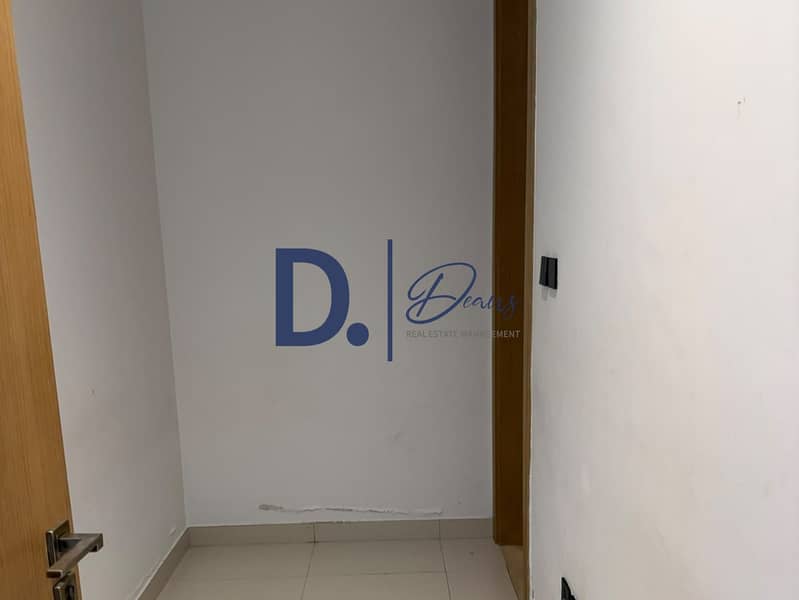 9 b23b97aa-1f6e-41f1-a112-c63a99249880. jpg