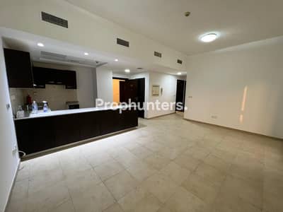 2 Bedroom Flat for Rent in Remraam, Dubai - Inner Circle |With Terrace | Non Affected Building 2 Bedroom Flat for Rent in Remraam, Dubai - Inner Circle |With Terrace | Non Affected Building