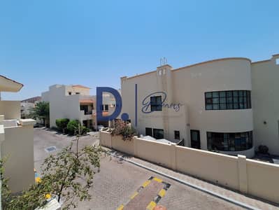 5 Schlafzimmer Villa zum zur Miete in Al Khalidiyah, Abu Dhabi - 175597ee-11cb-469e-9d5c-925e9e8a901a. jpg