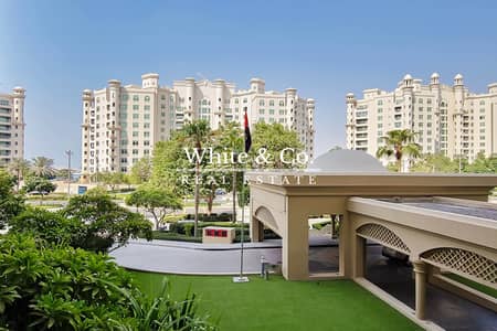 2 Bedroom Apartment for Sale in Palm Jumeirah, Dubai - Priced To Sell | VOT | Partially Upgraded 2 Bedroom Apartment for Sale in Palm Jumeirah, Dubai - Priced To Sell | VOT | Partially Upgraded