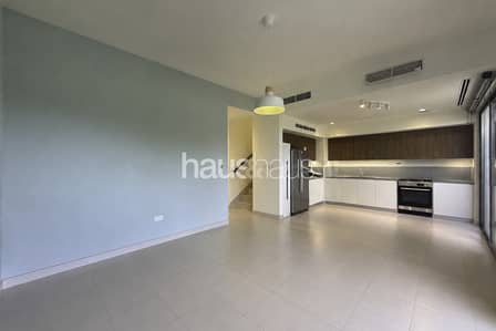 4 Schlafzimmer Townhouse zum zur Miete in Dubai South, Dubai - Reihenhaus in Dubai South，Emaar South，Expo Golf Villas，Expo Golf Villas 2 (Parkside 2), 4 schlafzimmer, 130000 AED - 14871544
