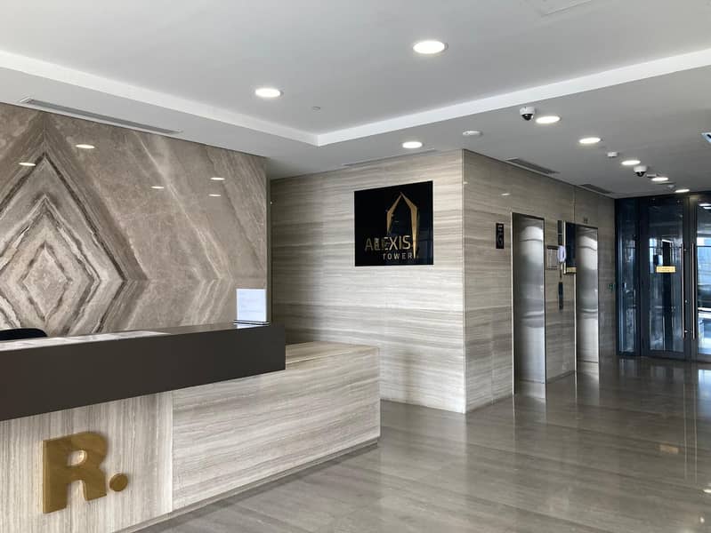 18 1526 Lobby. jpg