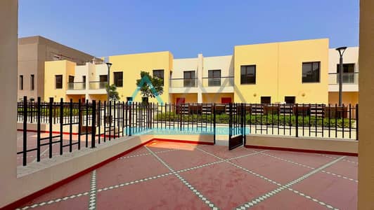 3 Bedroom Townhouse for Rent in International City, Dubai - image00074. jpeg