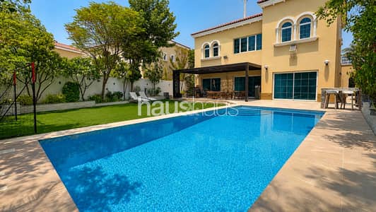 Villa de 4 chambres à à louer à Jumeirah Park, Dubai - Villa à Jumeirah Park，District 8, 4 chambres, 379999 AED - 16225994