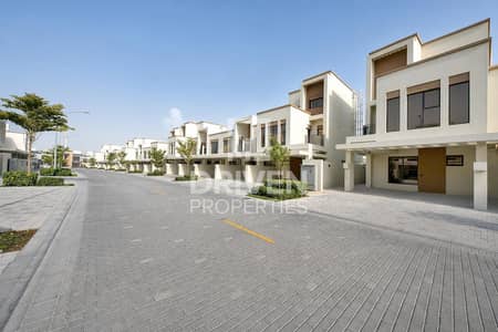 5 Bedroom Townhouse for Rent in DAMAC Lagoons, Dubai - Corner Townhouse | Premium Cluster | Brand New
