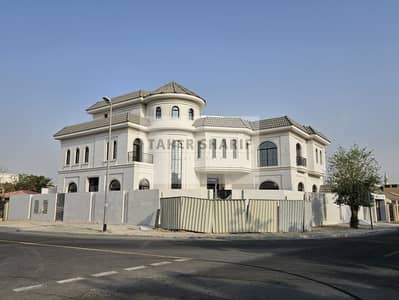 Villa de 10+ Chambres à à vendre à Al Warqaa, Dubai - Villa à Al Warqaa，Al Warqaa 3, 10 chambres, 11000000 AED - 16224140
