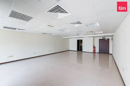 Office for Rent in Jumeirah Lake Towers (JLT), Dubai - Partitioned | DMCC | Community Expert Office for Rent in Jumeirah Lake Towers (JLT), Dubai - Partitioned | DMCC | Community Expert