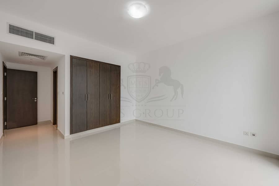 20 Master Bedroom 3. jpg