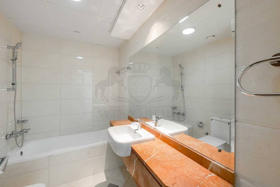 28 MBR Bathroom. jpg