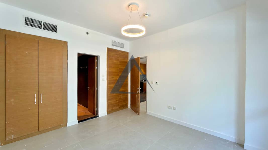 6 Property Image