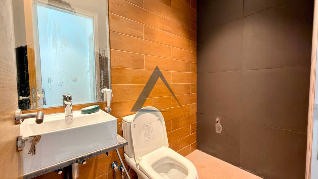 8 Property Image