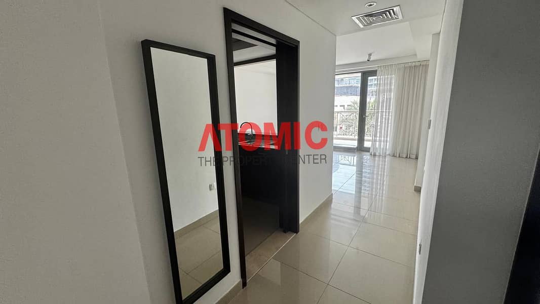4 afee7abc-8b60-4004-a0c8-543fc850c91b. jpg