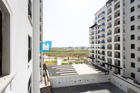 2 Slaapkamers Appartement te Huur in Yas Island, Abu Dhabi - Appartement in Yas Island，Yas Golf Collection，Residences E, 2 slaapkamers, 239999 AED - 16227512