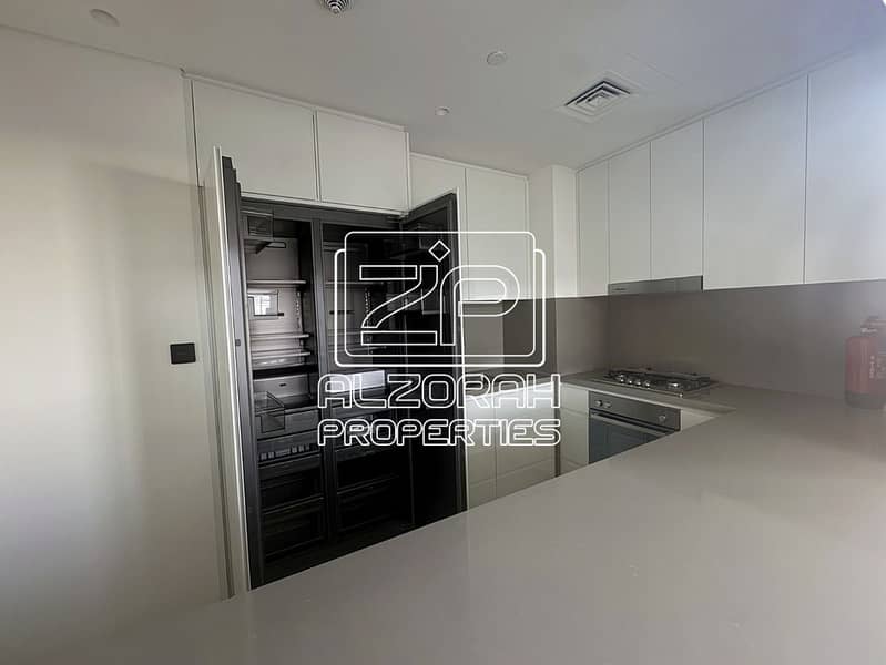 4 06_kitchen_appliances_2. jpg