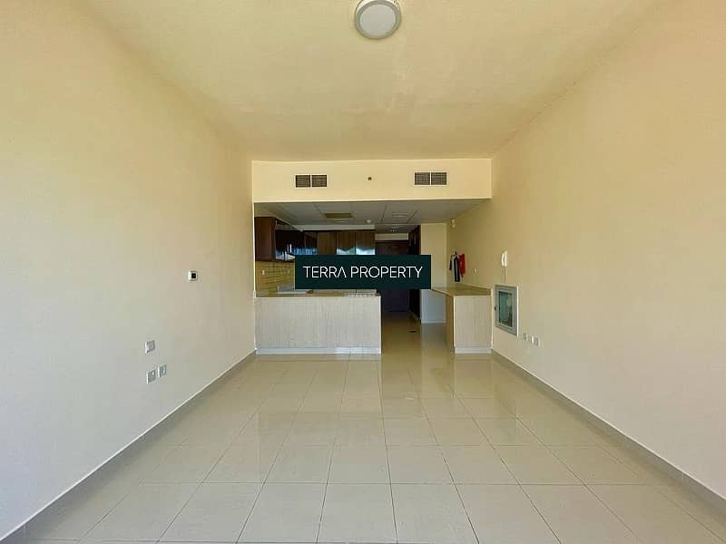 Bright Studio | Balcony | Pool View | Al Marjan Bright Studio | Balcony | Pool View | Al Marjan