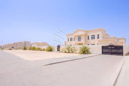 Villa for Rent in Mohamed Bin Zayed City, Abu Dhabi - 021A3716-Edit. jpg Villa for Rent in Mohamed Bin Zayed City, Abu Dhabi - 021A3716-Edit. jpg