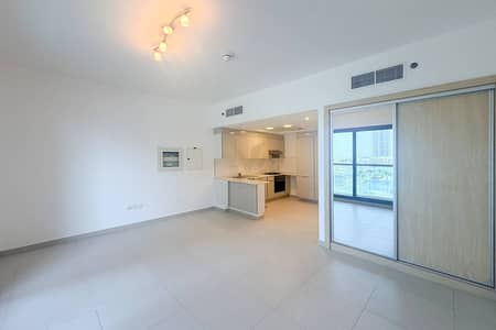 Studio for Rent in Jumeirah Village Circle (JVC), Dubai - BALCONY I FITTED KITCHEN I UNFURNISHED I VACANT