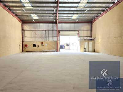 Warehouse te Huur in Dubai Investments Park (DIP), Dubai - Magazijn in Dubai Investments Park (DIP)，Dubai Investments Park 2, 260000 AED - 15614372