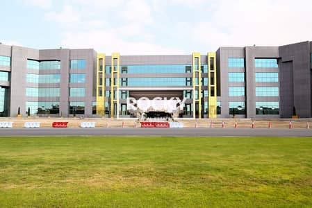 Office in vendita a Dubai Investments Park (DIP), Dubai - Schon Business Park Exterior-1. jpg Office in vendita a Dubai Investments Park (DIP), Dubai - Schon Business Park Exterior-1. jpg