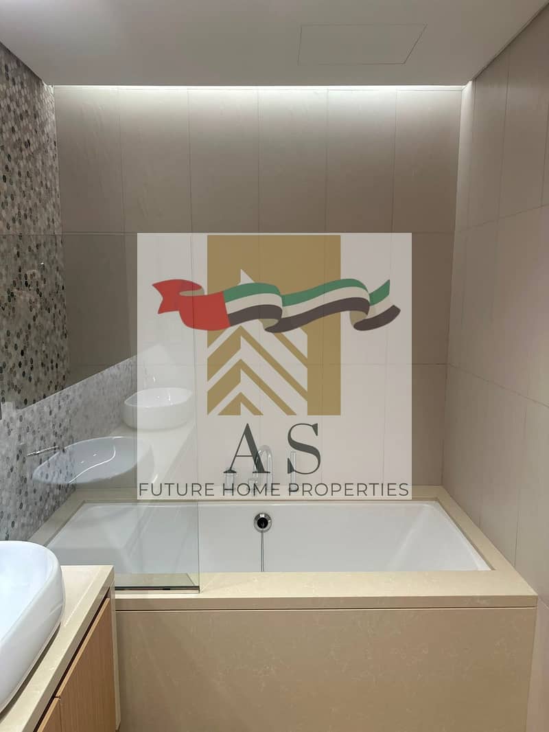 12 BATHROOM MASTER2. jpg