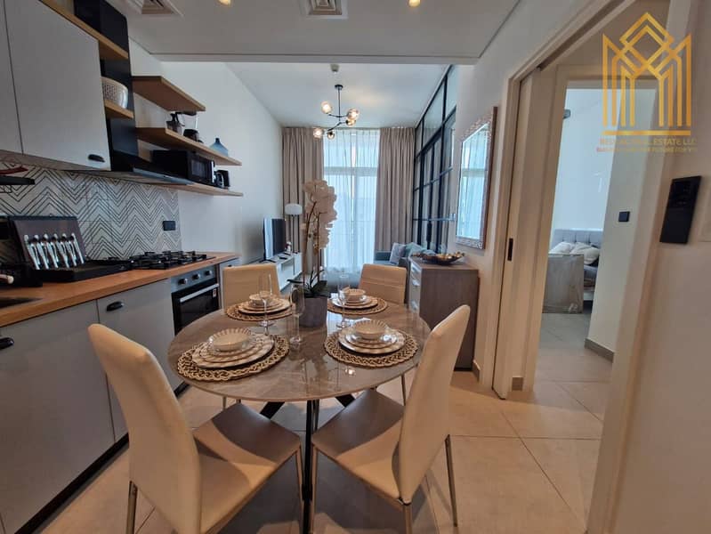 5 KITCHEN NEW DINNIG TABLE 1. jpg