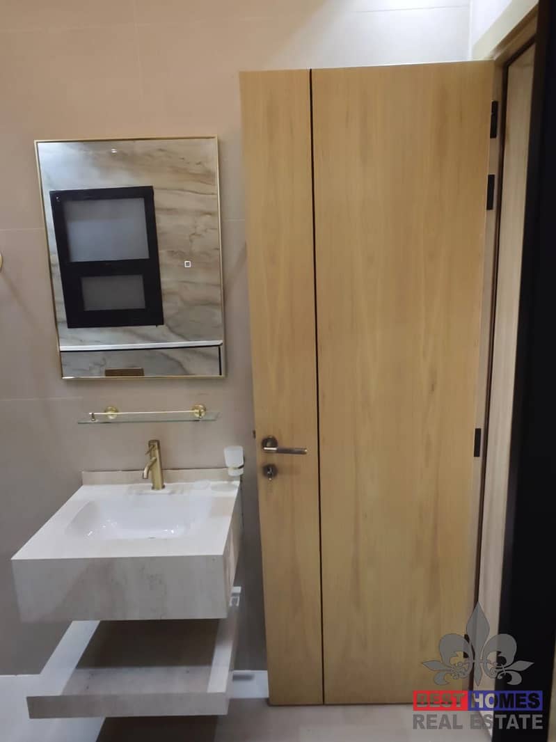 13 WhatsApp Image 2026-08-19 at 4.28. 35 PM (2). jpeg