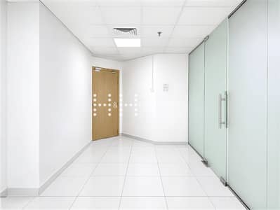 Office para en Alquiler en Sheikh Zayed Road, Dubai - Oficina en Sheikh Zayed Road，Millennium Executive Tower, 358150 AED - 16228720