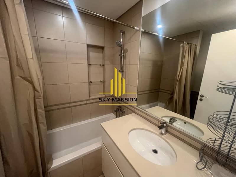 9 ae046109-da3b-4d4f-8bd4-fefada4b09f6. jpg
