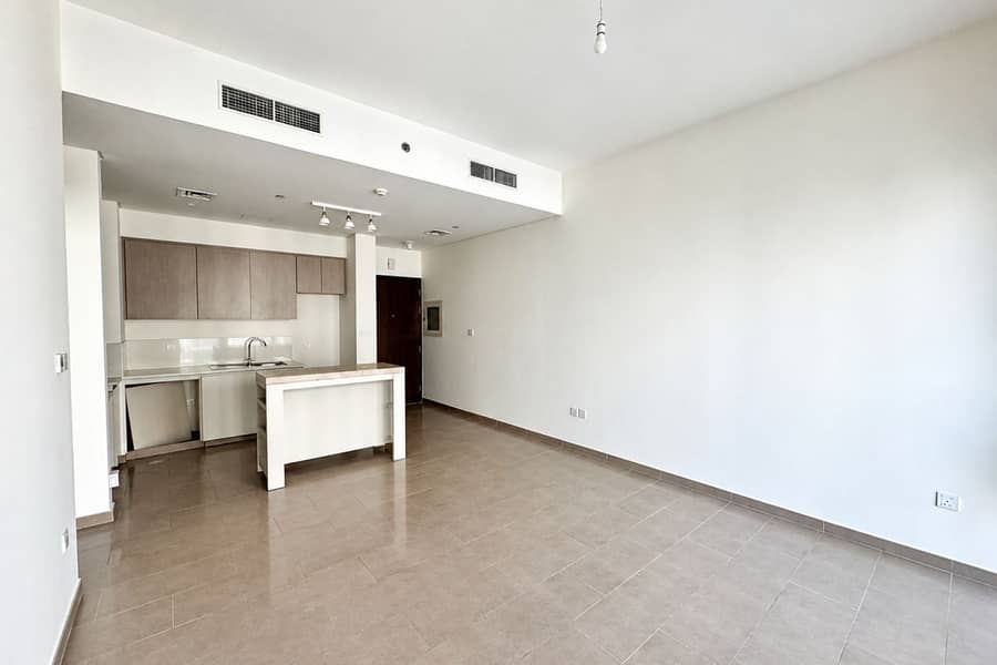 Vacant Now | Multiple Cheques | Low floor Vacant Now | Multiple Cheques | Low floor